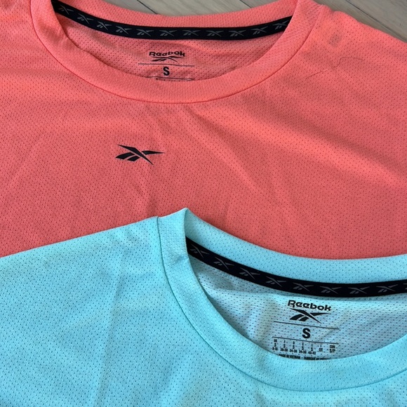 Workout tops! - Picture 2 of 2